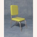 Stuhl im Retrodesign in grün