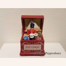 Rote Spielkiste mit Spielzeug