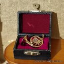 Waldhorn in schwarzer Lederbox