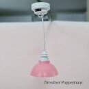 Weiße LED-Hängelampe mit rosa Schirm